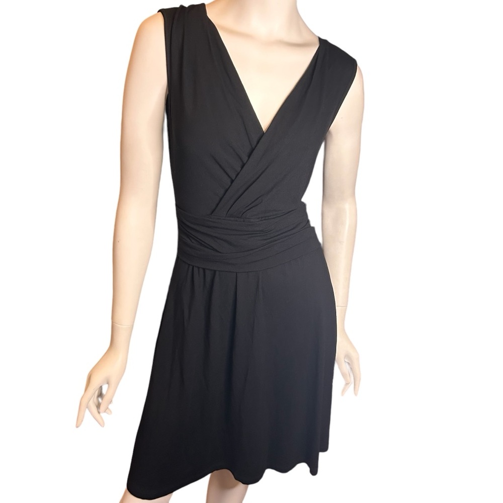 NWT Lilla P Black V-Neck Dress Medium